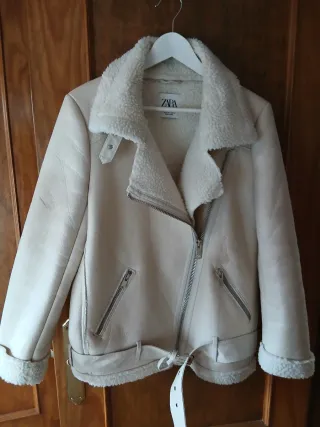 Chaqueta Zara Invierno Talla M Beige