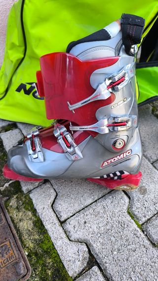 Borsa porta sci Fischer, sci RC4 + scarponi Atomic