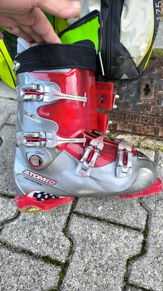 Borsa porta sci Fischer, sci RC4 + scarponi Atomic