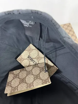 Gorra Gucci x Balenciaga Negra