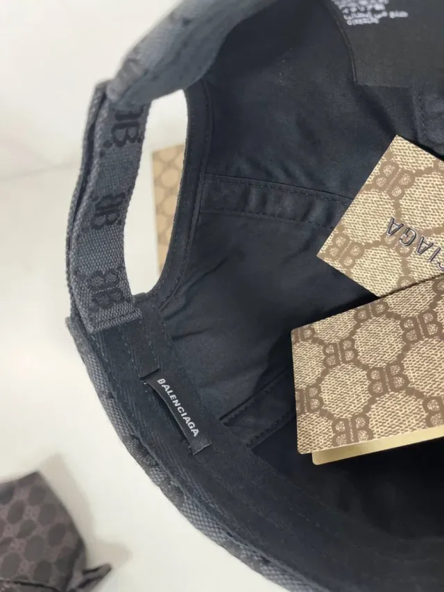 Gorra Gucci x Balenciaga Negra