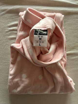 Pantalón pijama rosa supersuave con lunares.