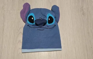 Gorro azul y morado con orejas