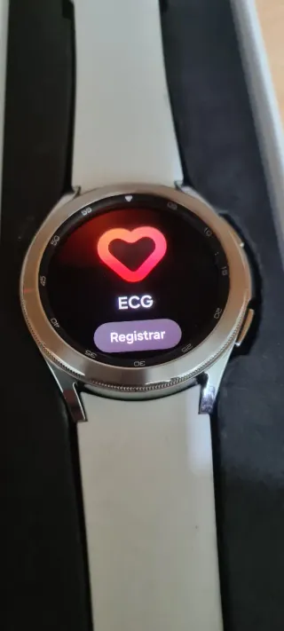 Samsung Galaxy Watch 4 Classic Silver 42 mm