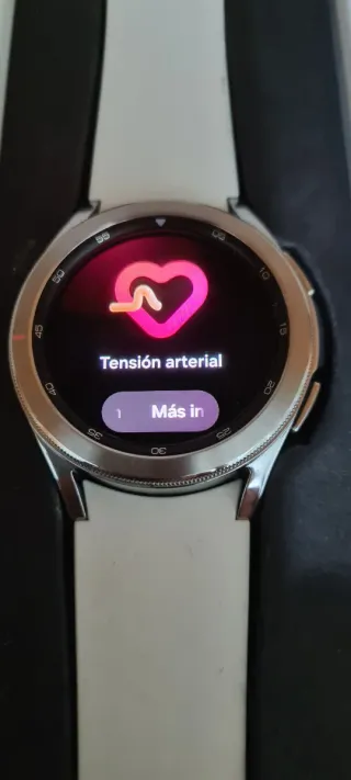 Samsung Galaxy Watch 4 Classic Silver 42 mm