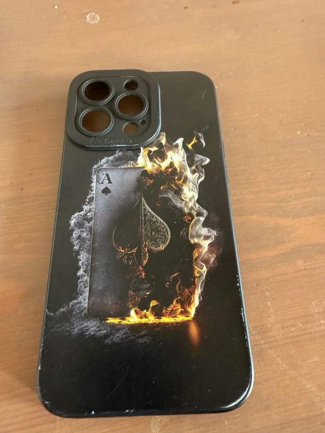 4 Carcasas iPhone 13 Pro H&X