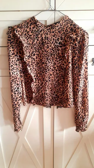 Blusa Zara Leopardo Talla M