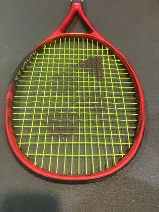 YONEX VCORE 98 Raqueta Tenis. Flame Red.