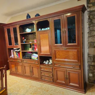 Set Tavolo da Pranzo e Mobile con Vetrine in Legno