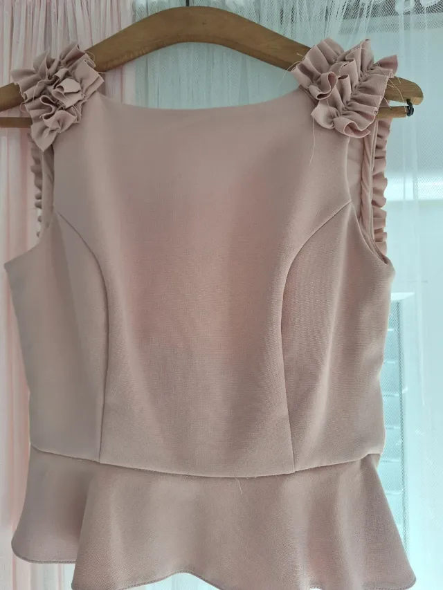 Conjunto Top y Falda Rosa Elegante