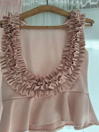 Conjunto Top y Falda Rosa Elegante