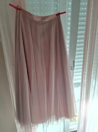 Conjunto Top y Falda Rosa Elegante