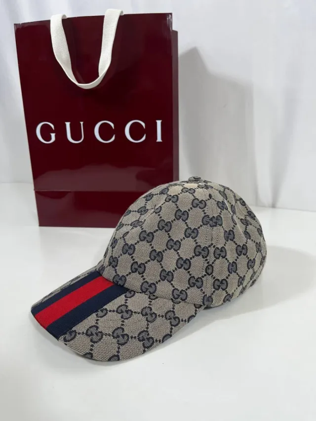 Gorra Gucci Beige y Roja