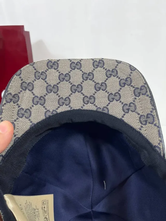 Gorra Gucci Beige y Roja