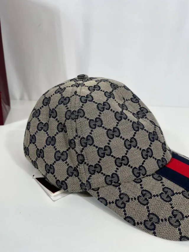 Gorra Gucci Beige y Roja