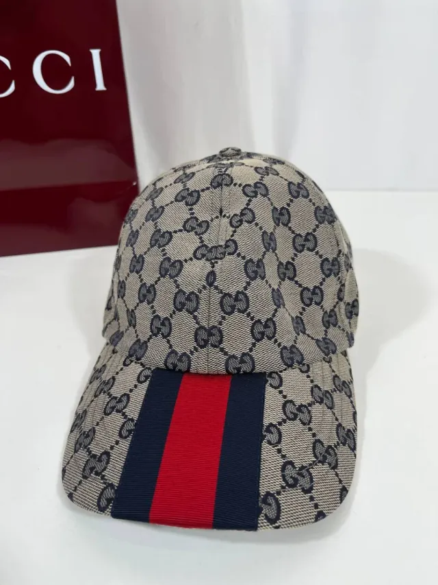 Gorra Gucci Beige y Roja