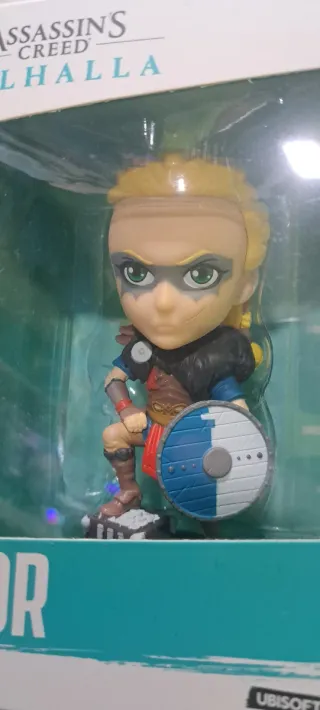 Collar Assassin's Creed + Figura Eivor