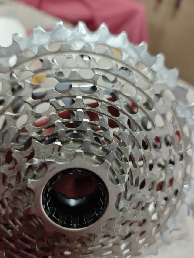 Cassette Piñones SRAM 11V 11-42