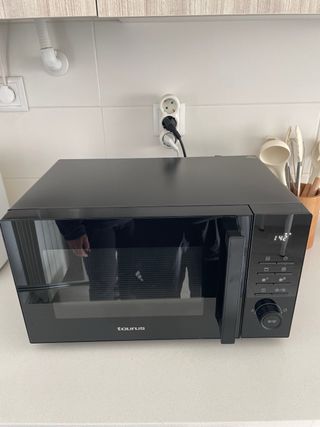 Microondas Taurus 25L Negro