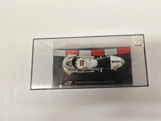 Aprilia RSV 250 Scala 1:24