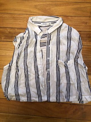 Camisa Bershka Talla M Rayas Azul Marino