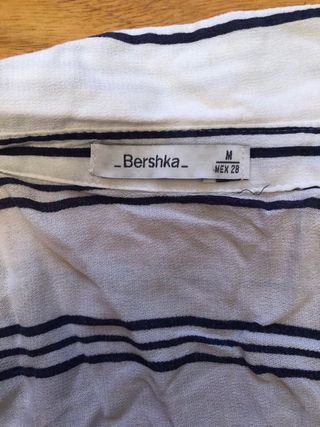 Camisa Bershka Talla M Rayas Azul Marino