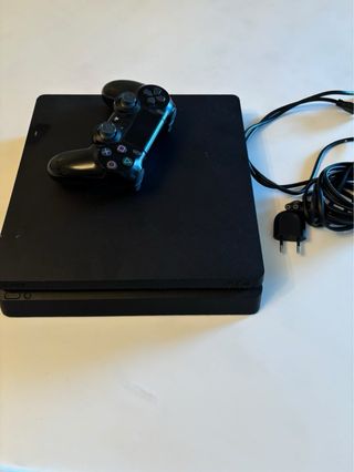 PS4 Slim Negra + Mando y Cables