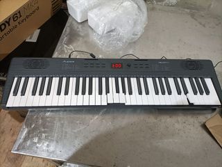 - Alesis Melody 61 Teclado Piano Eléctrico para