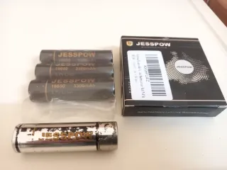 4 Batterie Litio 18650 3300 mAh JESSPOW