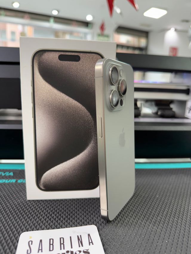 IPHONE 15 PRO 256GB SEMI NUEVO
