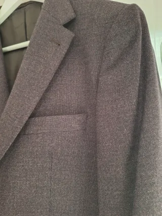 Americana morado oscuro hombre