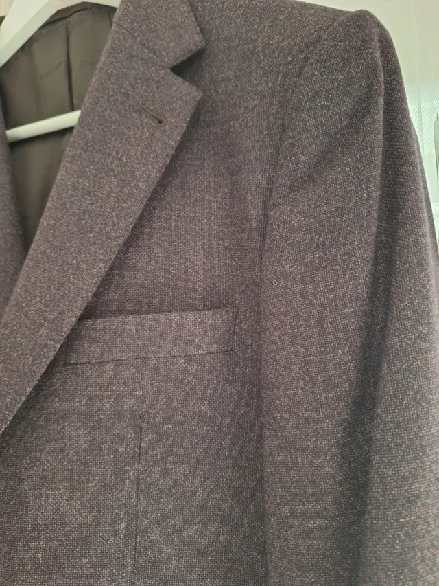 Americana morado oscuro hombre