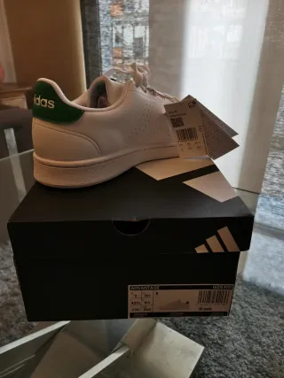 Zapatilla Adidas Blanca y Verde