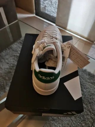 Zapatilla Adidas Blanca y Verde