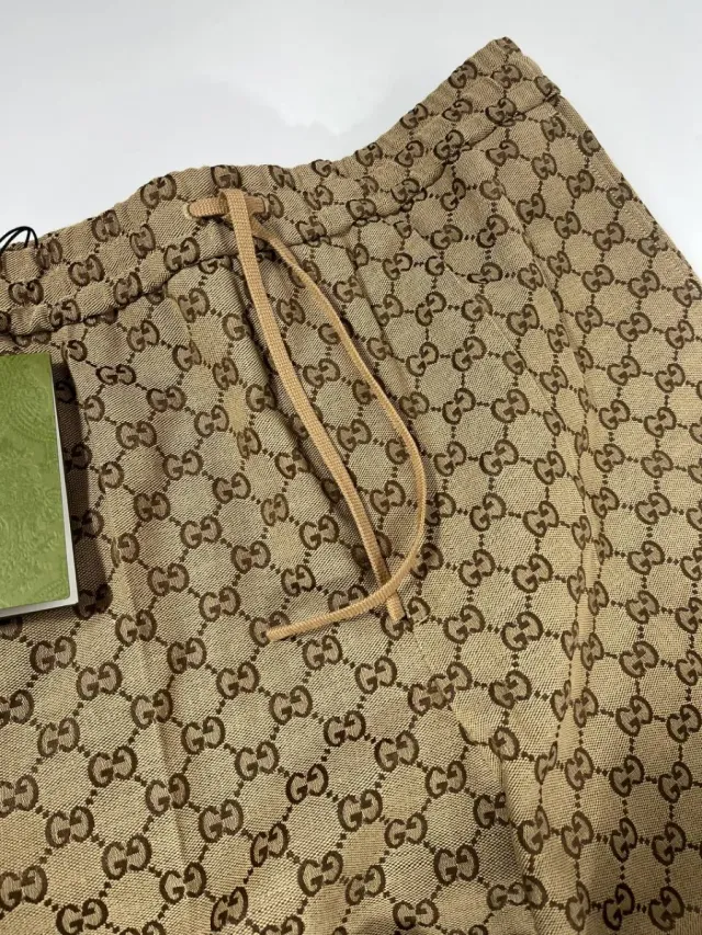 Pantalón Gucci GG Monogram Beige