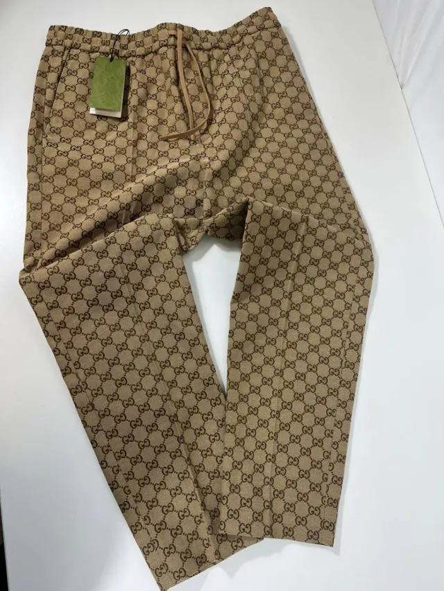 Pantalón Gucci GG Monogram Beige