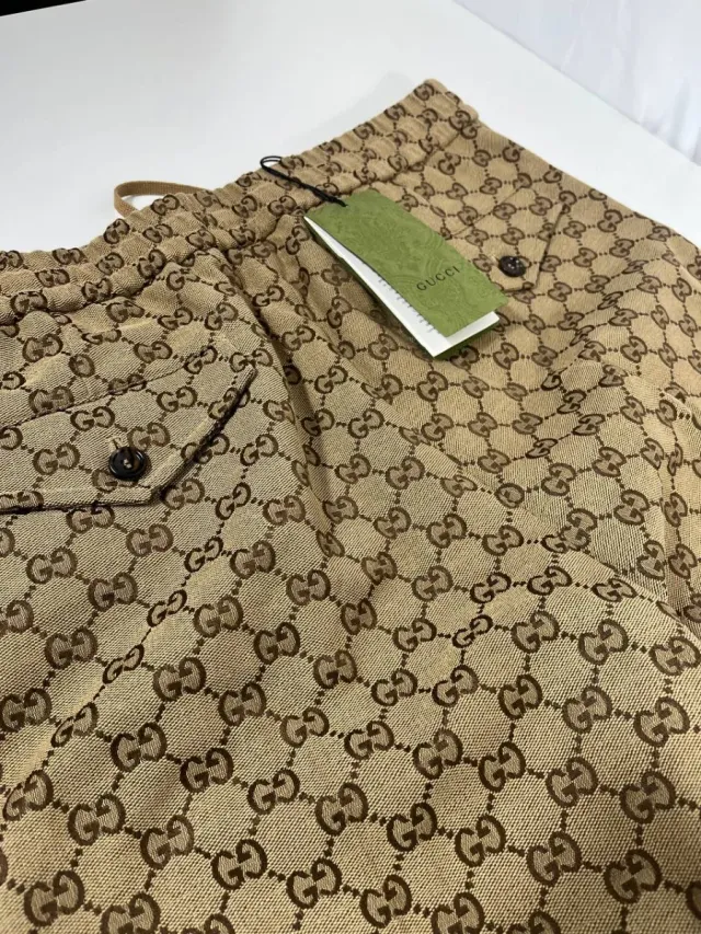 Pantalón Gucci GG Monogram Beige