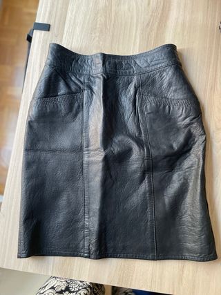 Falda de piel negra vintage