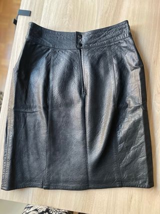 Falda de piel negra vintage
