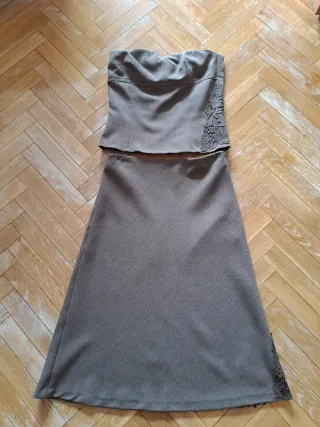 Conjunto top palabra de honor y falda