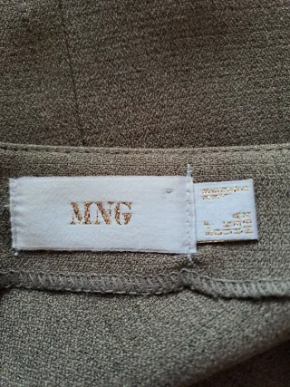 Conjunto top palabra de honor y falda