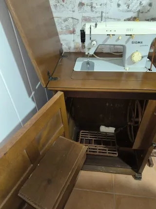 Maquina de coser SIGMA automatica con mueble