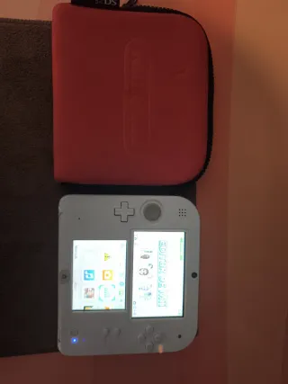 Nintendo 2DS Bianca