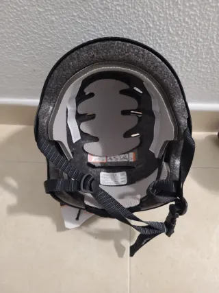 Casco Oxelo. Talla L. Adulto