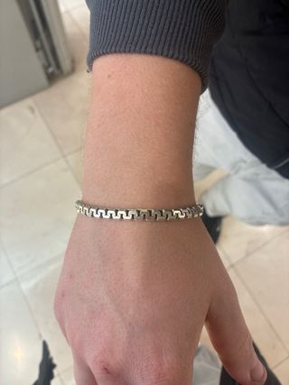 Pulsera de plata diseño bonito