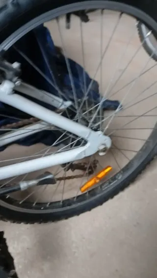 Bicicleta Rockrider Blanca y Azul