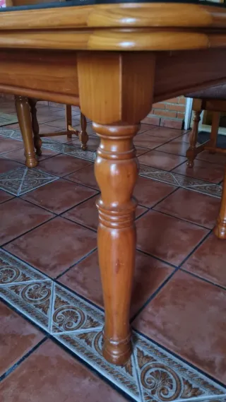 Tavolo da Pranzo Provenzale con Cristallo