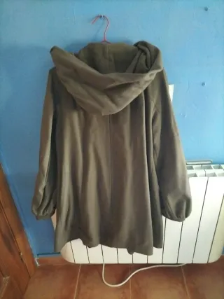 Abrigo lana marrón mujer con capucha