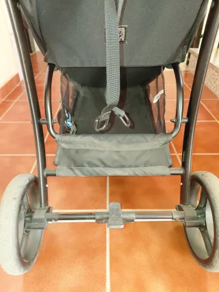 Silla de paseo Kinderkraft negra