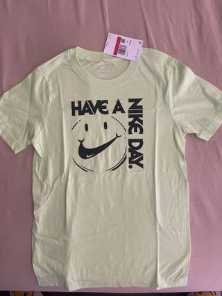 Camiseta Nike Verde Talla L KIDS 12-14 años +-